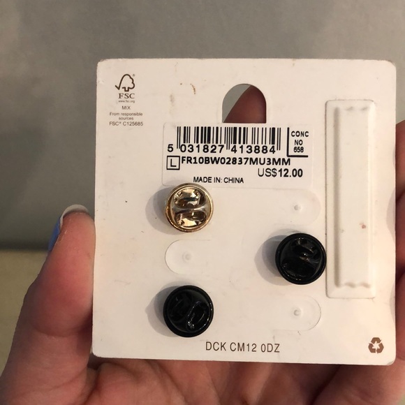 NWT Topshop set of pins - Picture 4 of 8